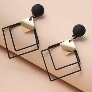 Chic Black and Gold Square Drop Earrings